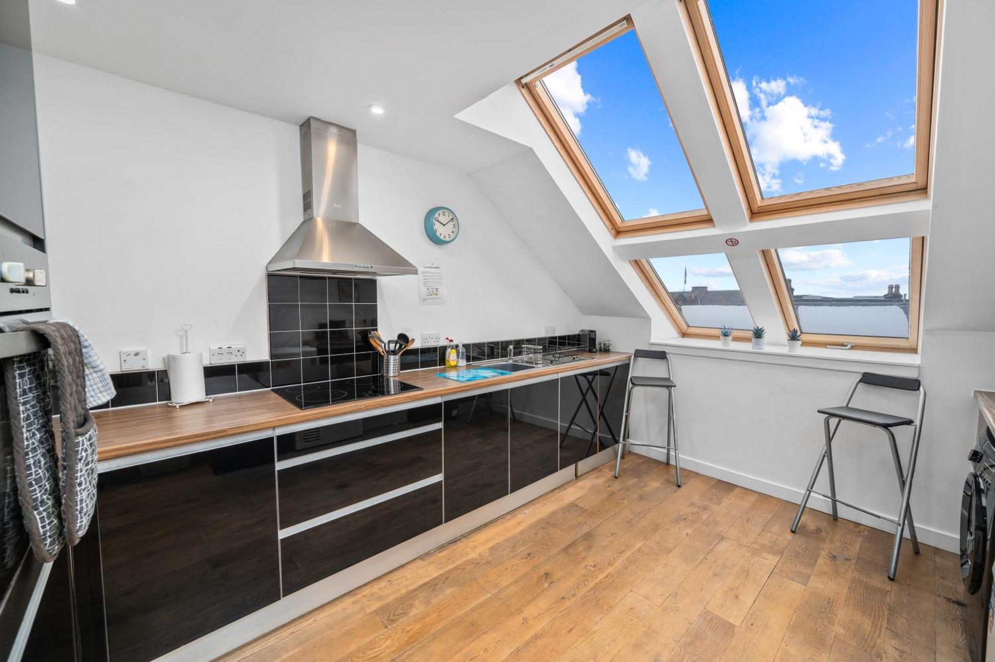 Stunning 2Br Loft Apt In Oban - Sea Views ภายนอก รูปภาพ